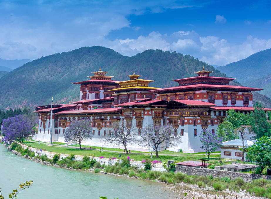 https://jugni.co.in/wp-content/uploads/2023/04/punakha-in-june-boxx.jpg